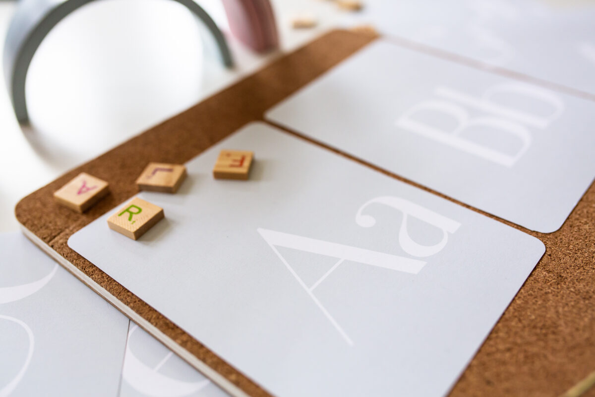 Minimalist Alphabet Flashcards | A Beautifully Wrecked Life